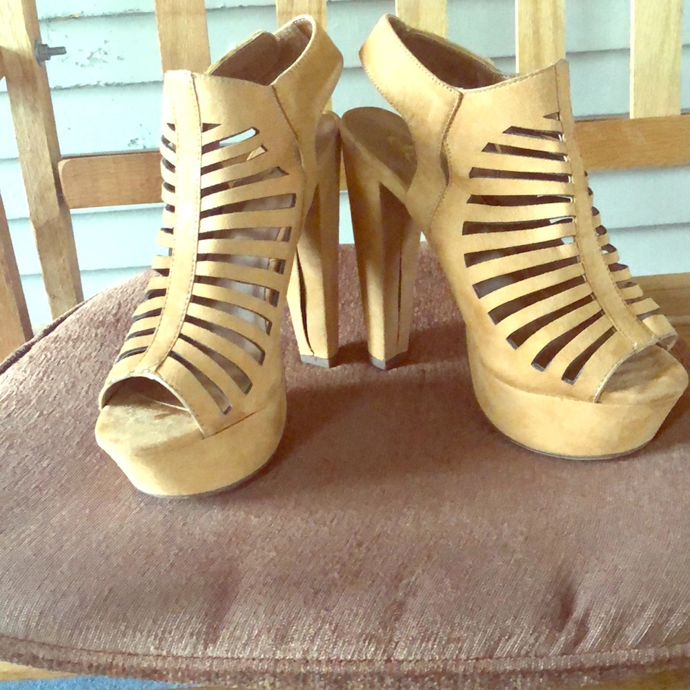 Camel Color Heeled Sandals